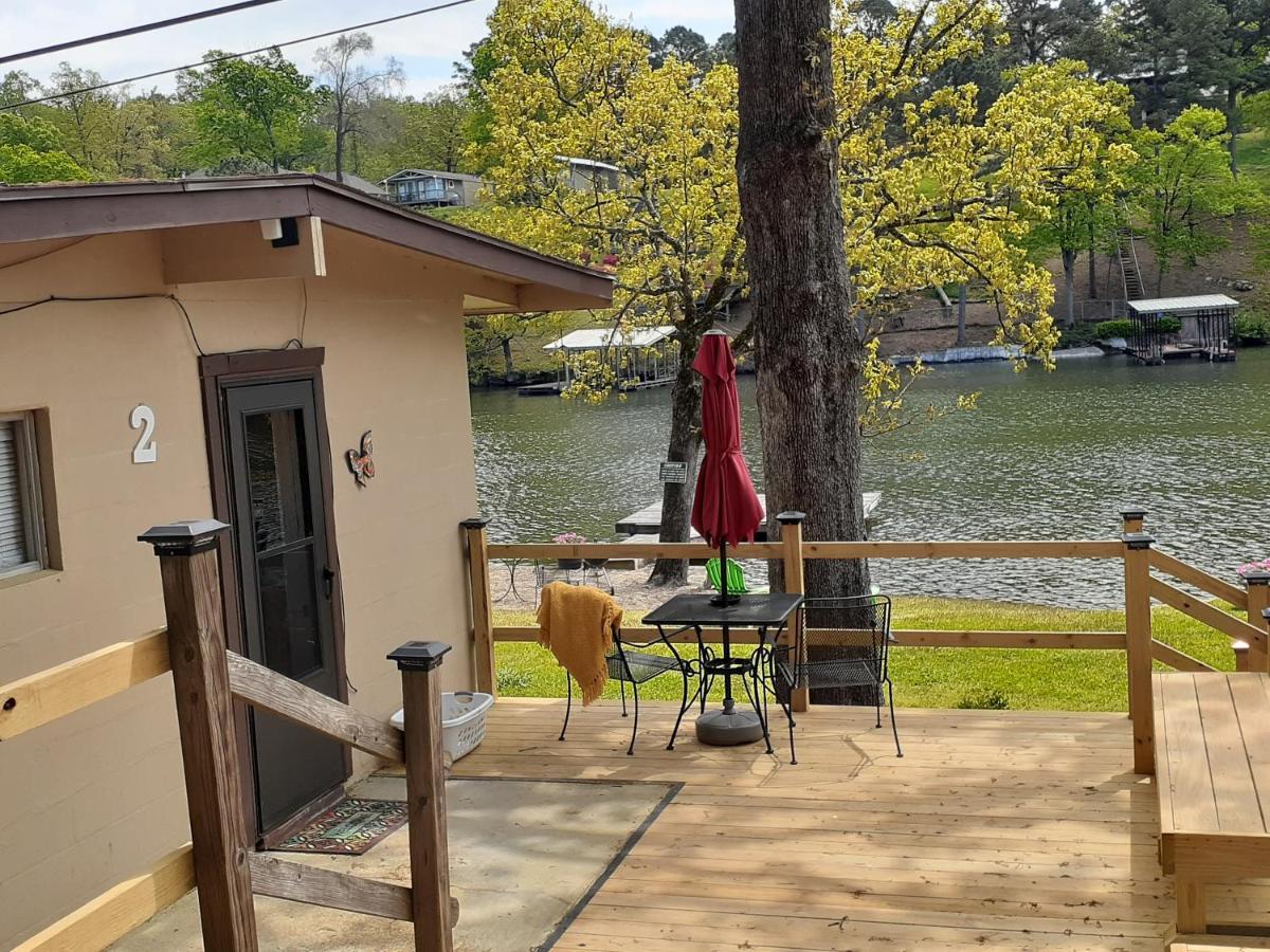 #02 - Unique Lakeside Studio Cottage- Pet Friendly 温泉城 外观 照片